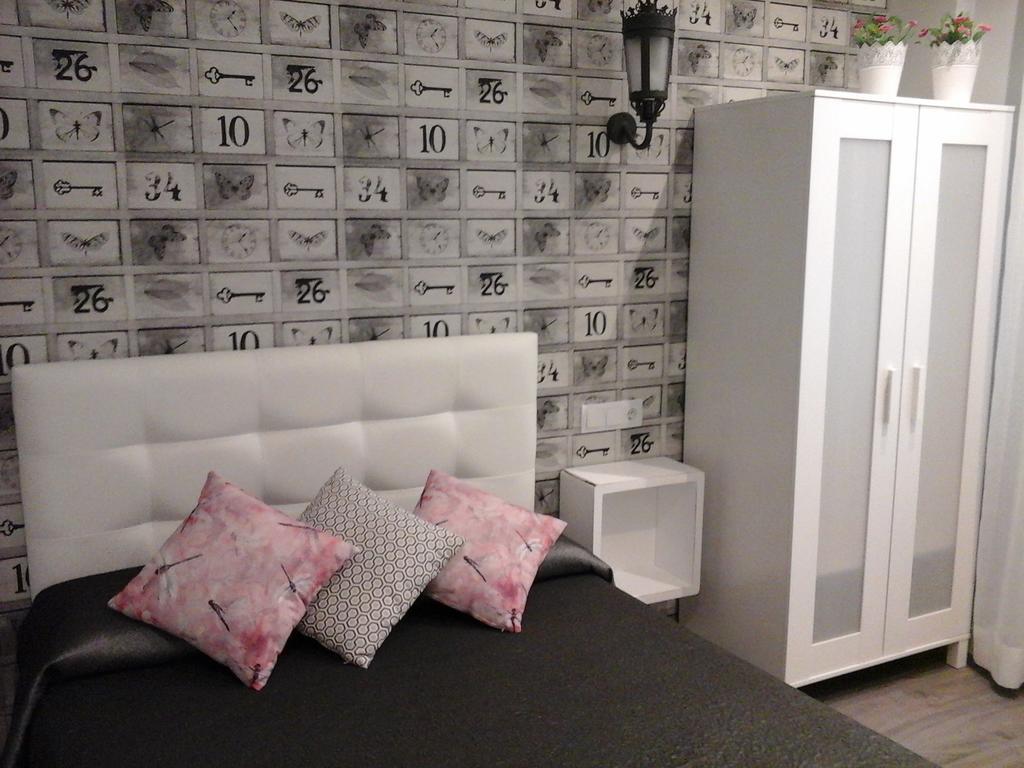 Hostal Don Alfonso Madrid Dış mekan fotoğraf