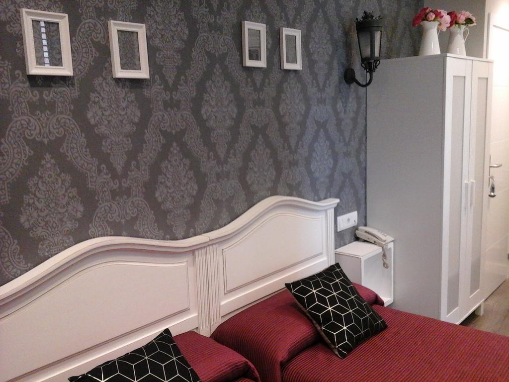 Hostal Don Alfonso Madrid Dış mekan fotoğraf