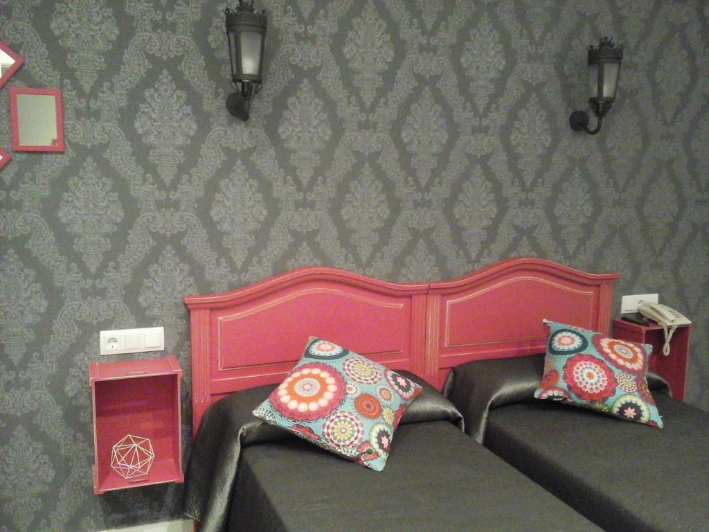 Hostal Don Alfonso Madrid Dış mekan fotoğraf