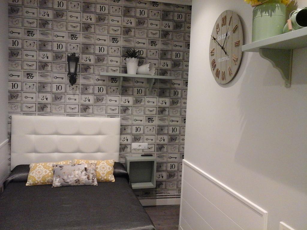 Hostal Don Alfonso Madrid Dış mekan fotoğraf