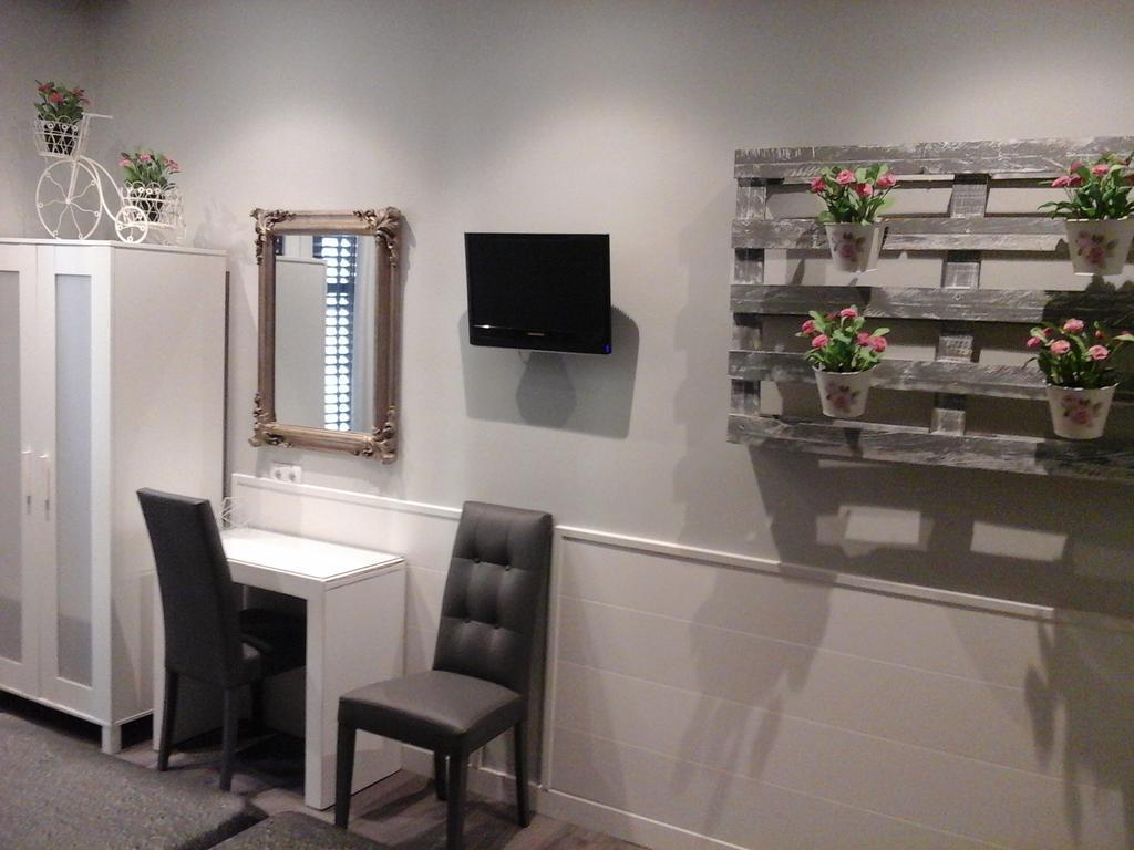 Hostal Don Alfonso Madrid Dış mekan fotoğraf